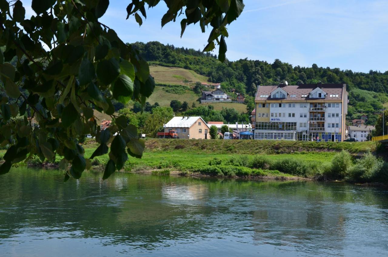 Motel New Sanatron Bosanski Novi Kültér fotó