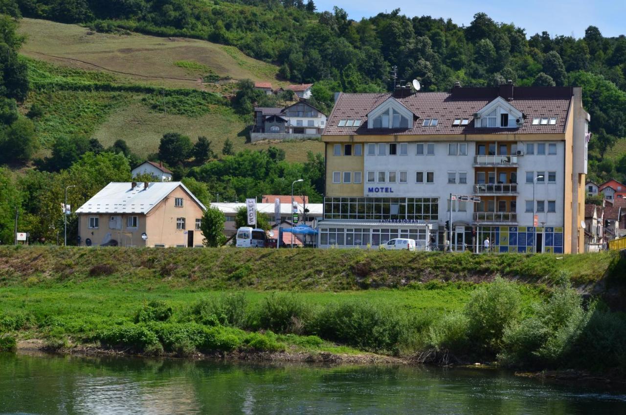 Motel New Sanatron Bosanski Novi Kültér fotó