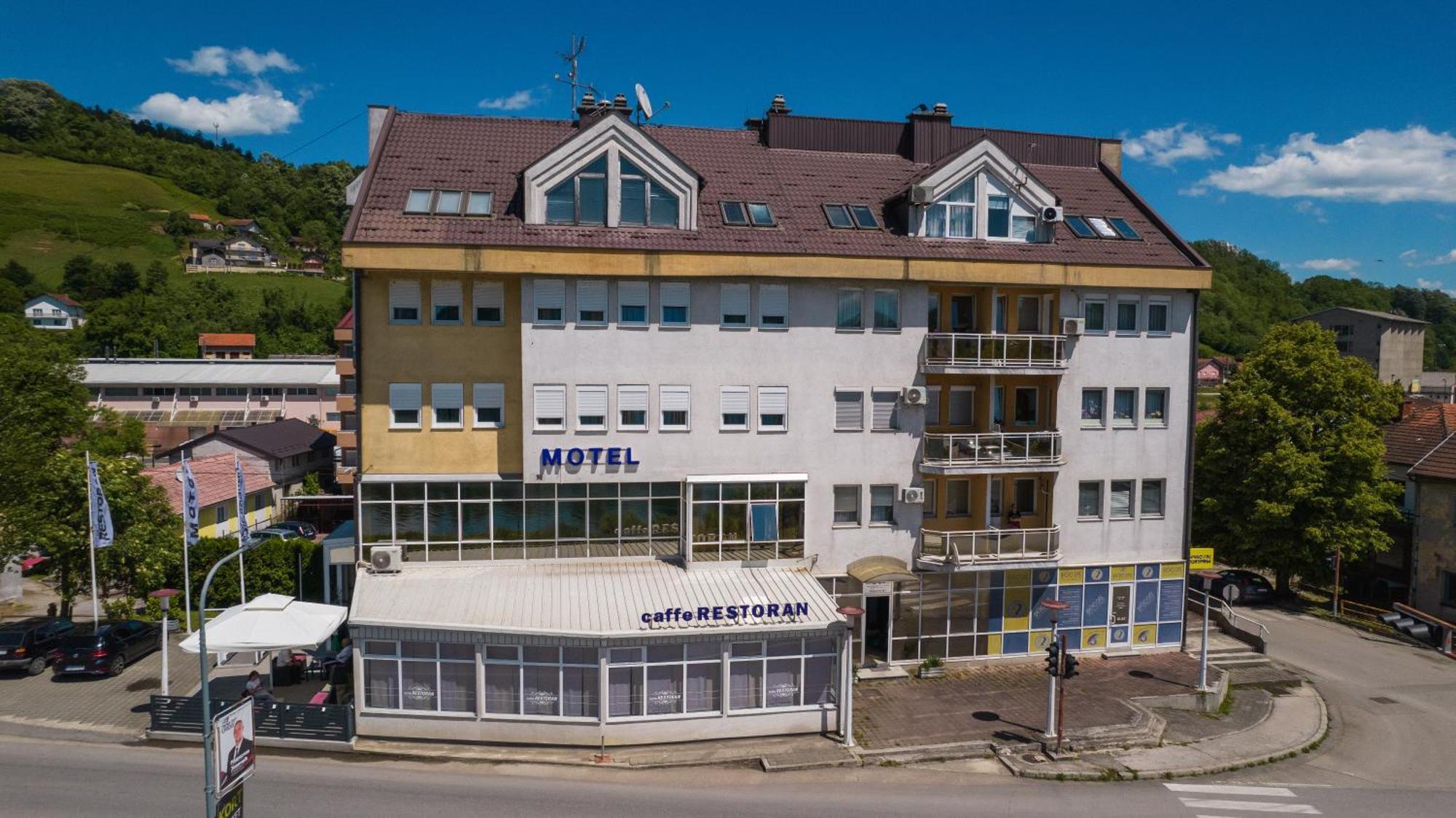 Motel New Sanatron Bosanski Novi Kültér fotó