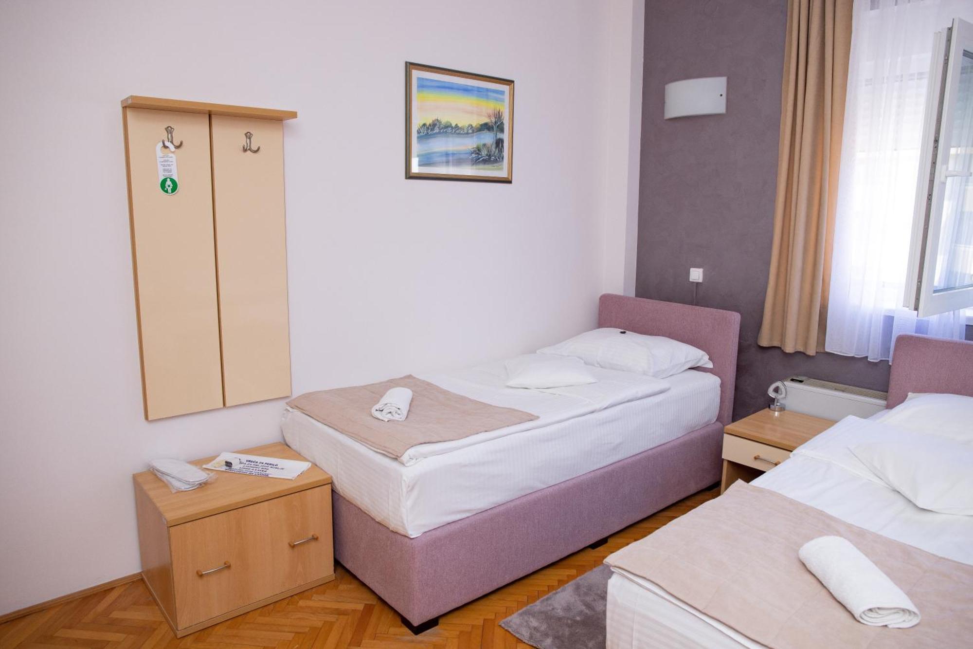 Motel New Sanatron Bosanski Novi Kültér fotó