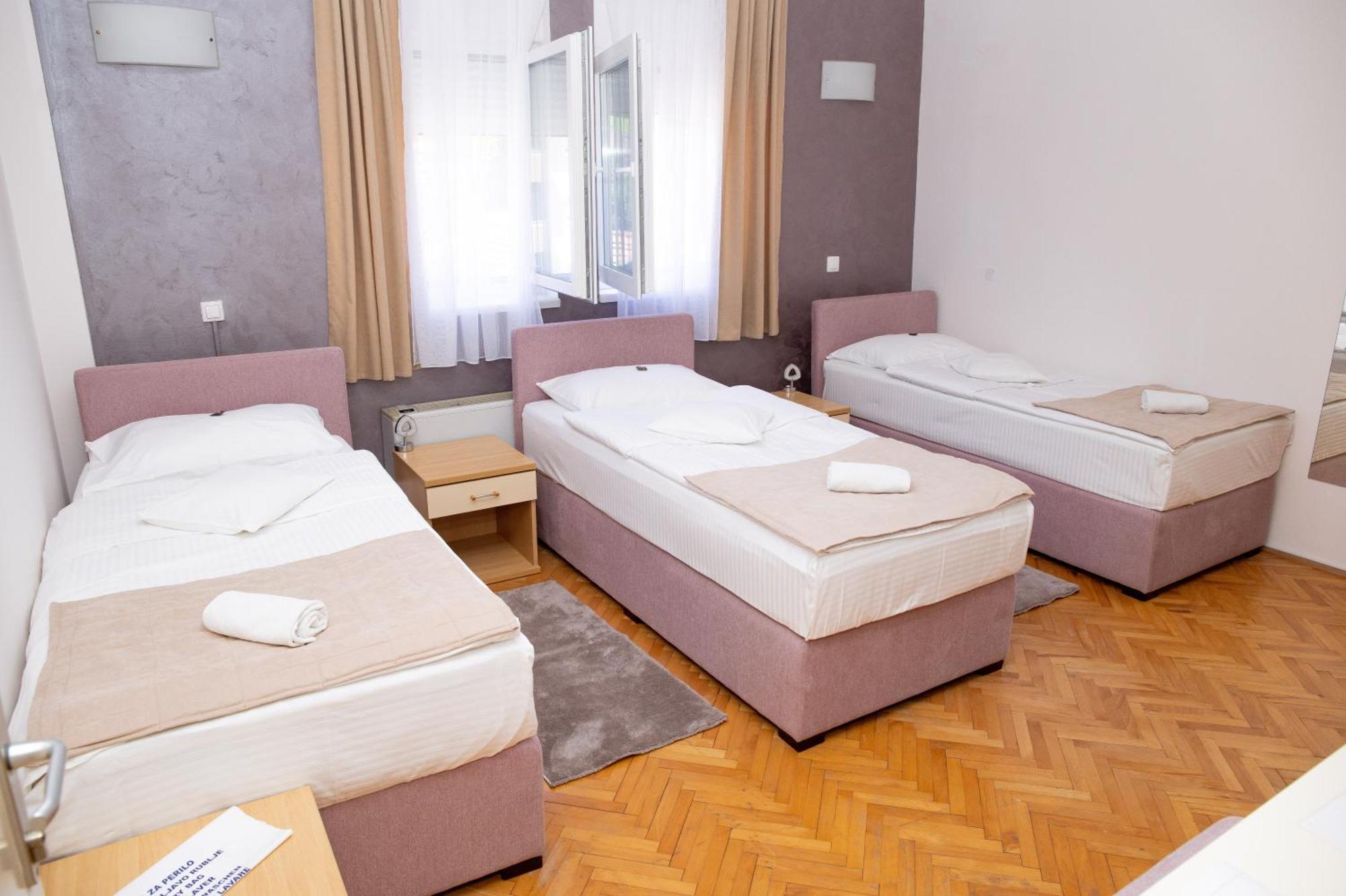 Motel New Sanatron Bosanski Novi Kültér fotó