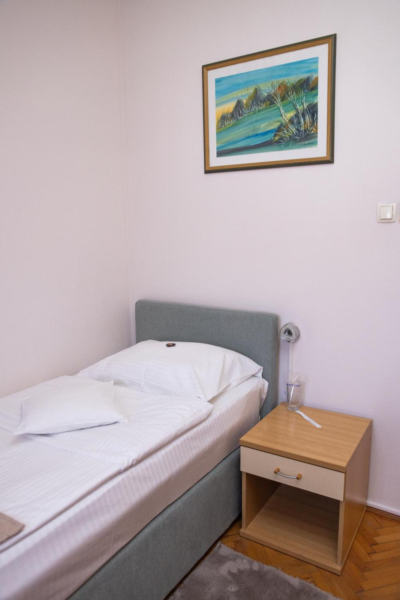 Motel New Sanatron Bosanski Novi Kültér fotó