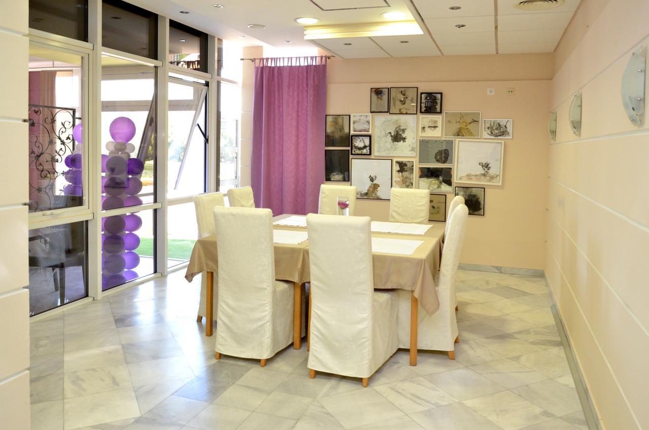 Motel New Sanatron Bosanski Novi Kültér fotó