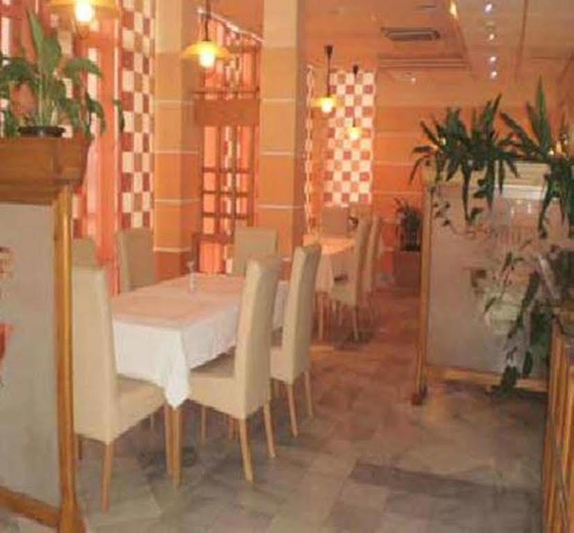 Motel New Sanatron Bosanski Novi Kültér fotó