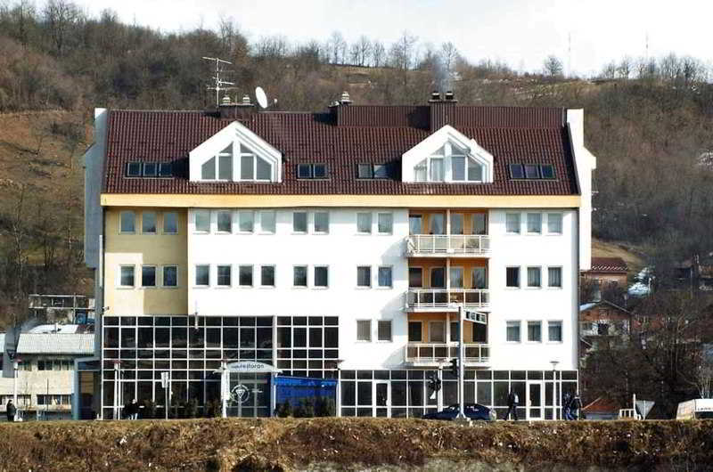 Motel New Sanatron Bosanski Novi Kültér fotó